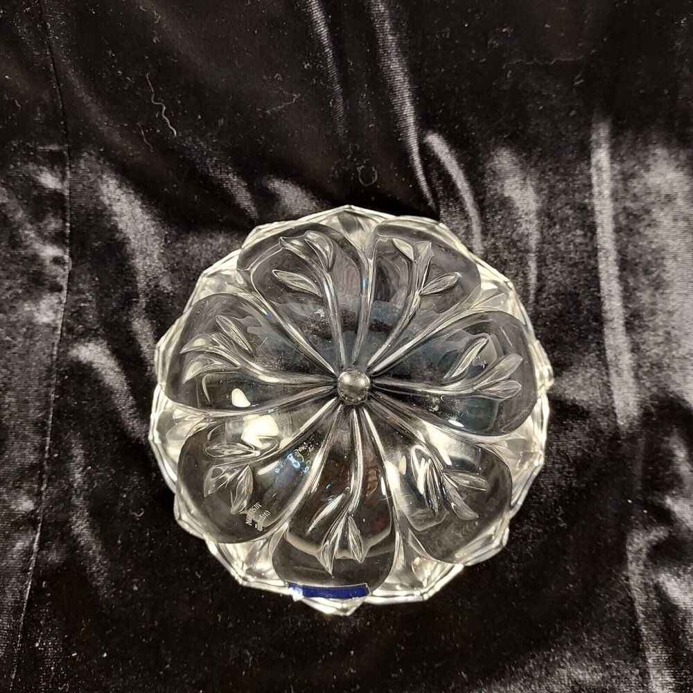 Marquis Waterford Crystal Bowl Christmas Poinsettia Candy Signed 5 Inch Diameter - Picture 4 of 13